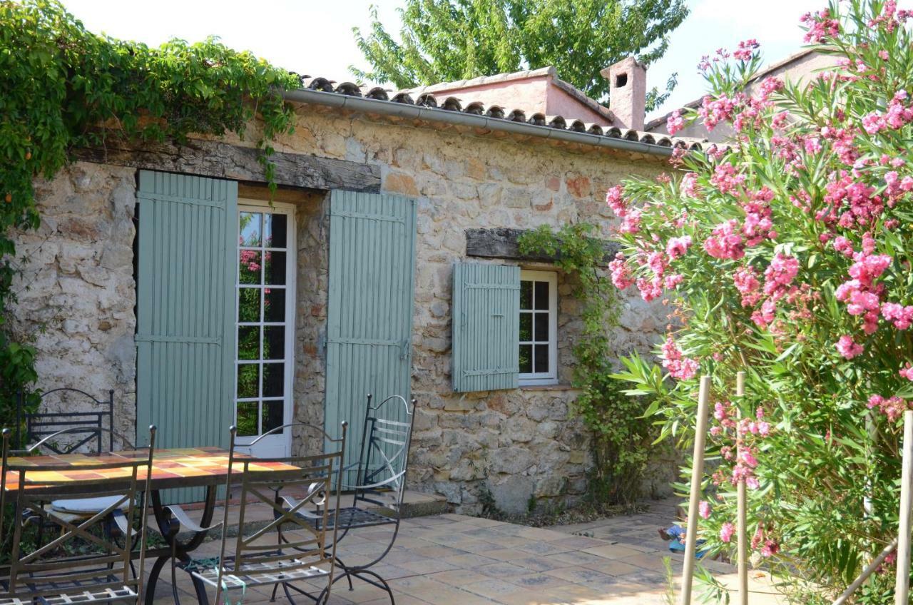 Appartamento Domaine Hemmitage Salernes Esterno foto