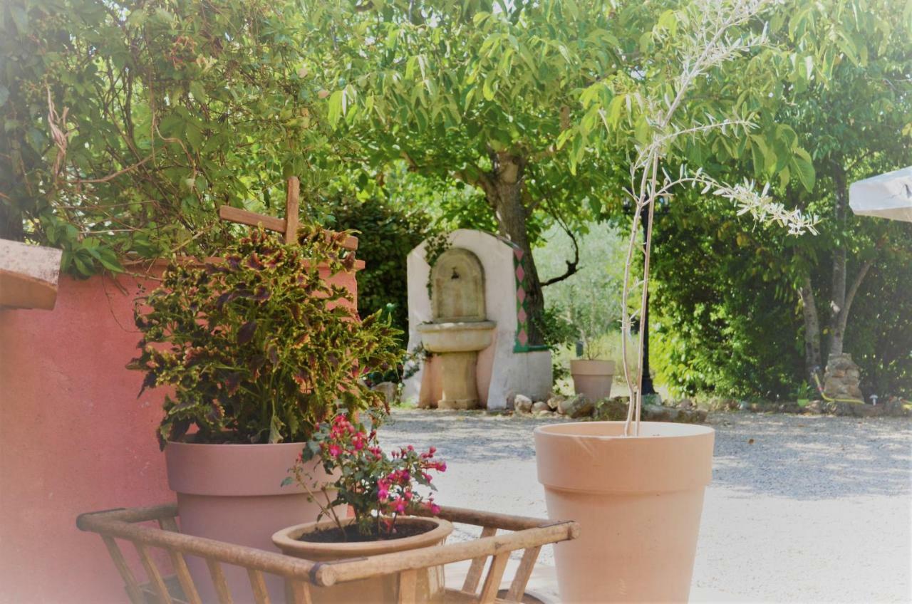 Appartamento Domaine Hemmitage Salernes Esterno foto