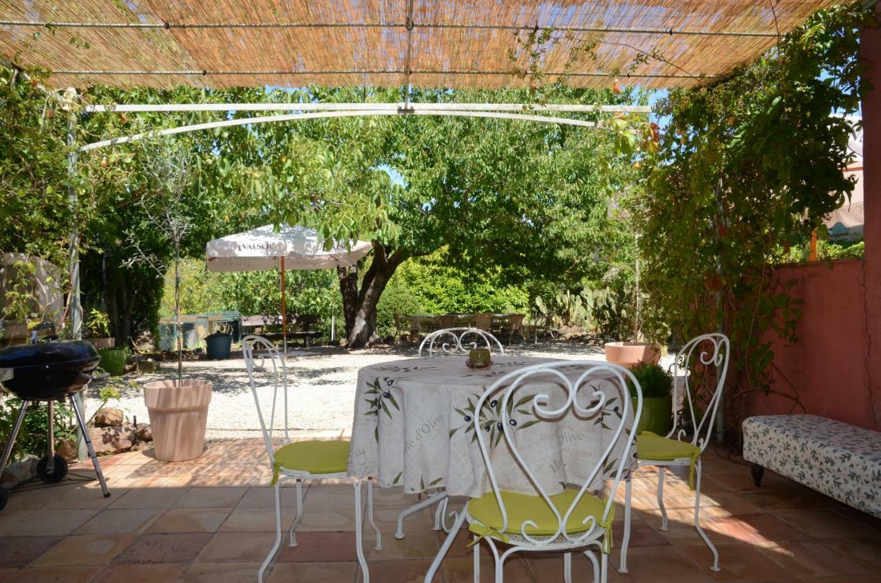 Appartamento Domaine Hemmitage Salernes Esterno foto