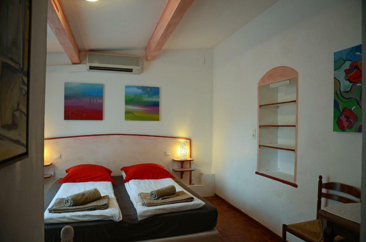 Appartamento Domaine Hemmitage Salernes Esterno foto