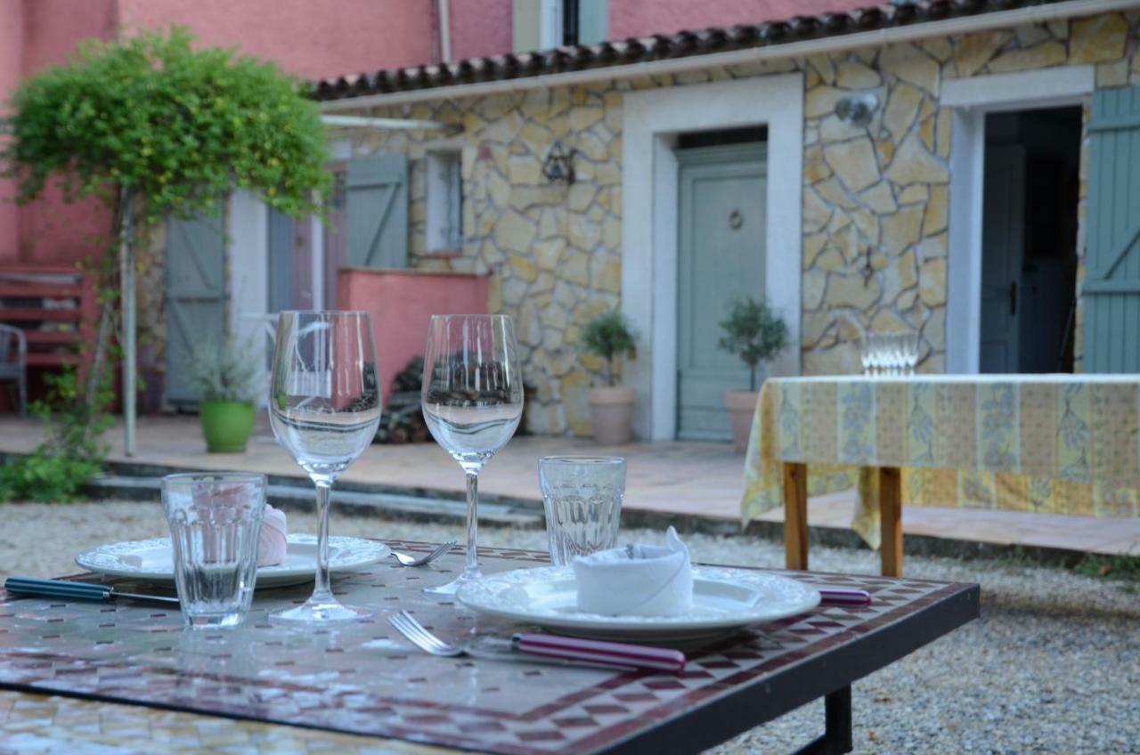 Appartamento Domaine Hemmitage Salernes Esterno foto