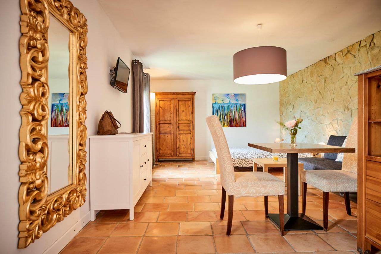 Appartamento Domaine Hemmitage Salernes Esterno foto